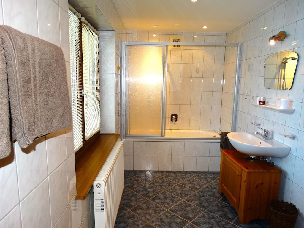 Appartement Haus Seerose 라이스임알바흐탈 객실 사진