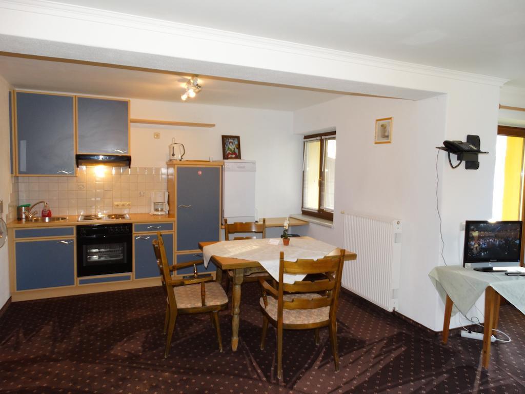 Appartement Haus Seerose 라이스임알바흐탈 객실 사진